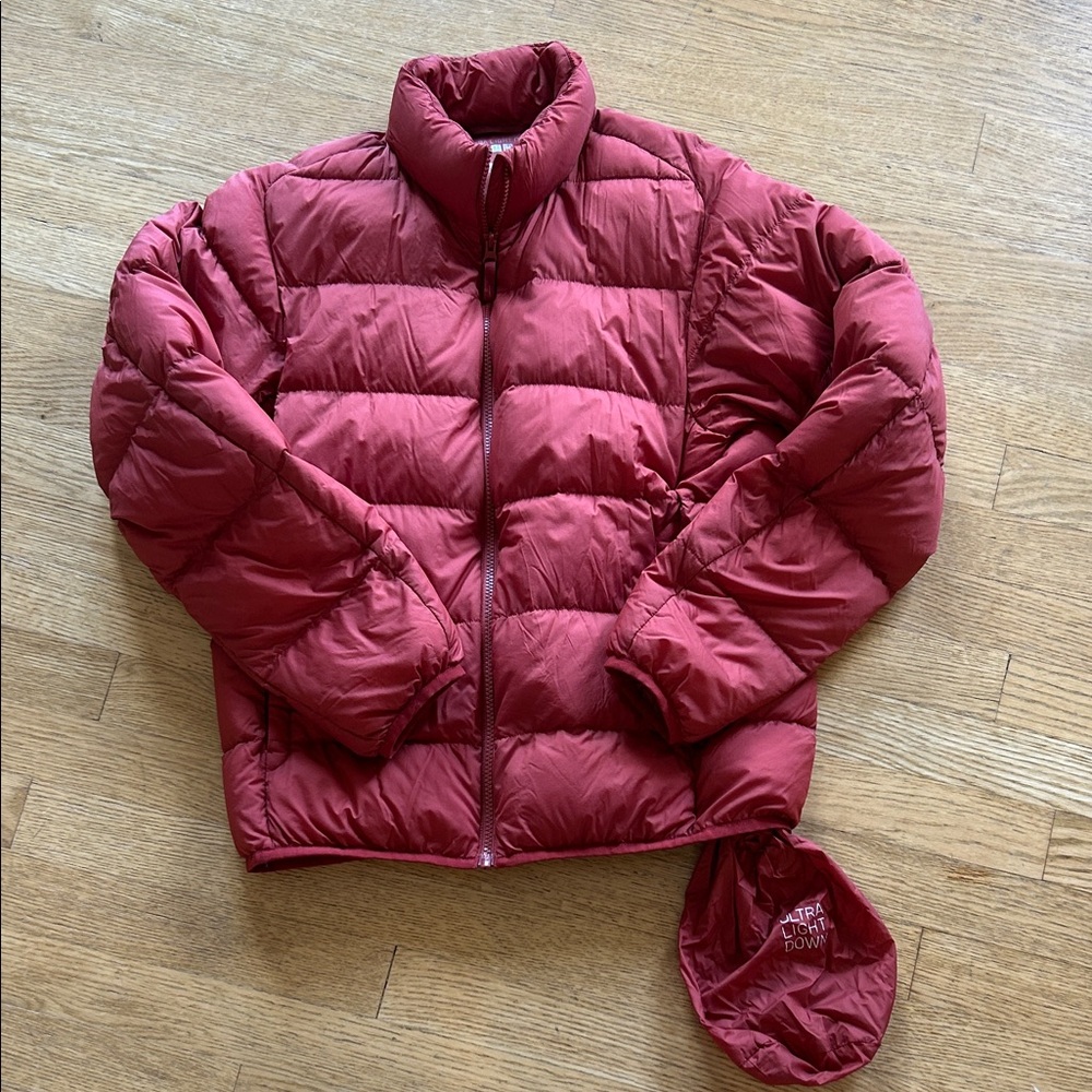 Uniqlo Women’s XS Packable Red Down Jacket - Lightweight Puffer Coat